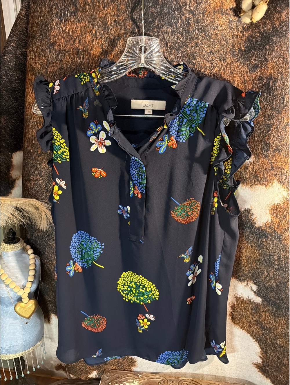 LOFT Floral Print Sleeveless Blouse in Navy Blue - Size Large
